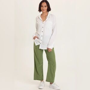 WEARABLES
MANDELL TWILL BARREL-LIKE PANT
 In Apollo Pigment